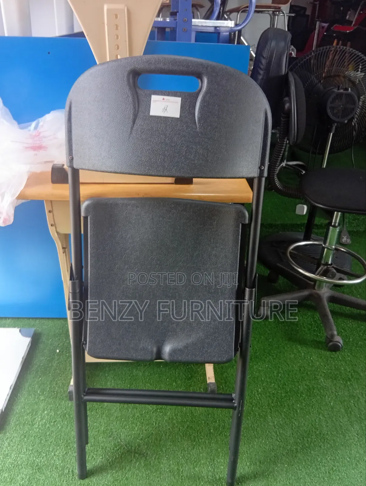 Us Life Chair.
