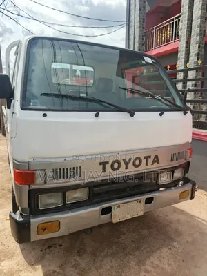 Photo - Toyota Dyna 150 With 2rz Engine - Nigerian Use