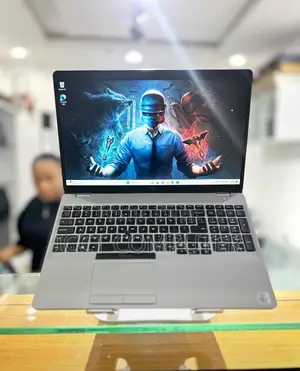 New Laptop Dell Precision 3550 8GB Intel Core I7 SSD 256GB