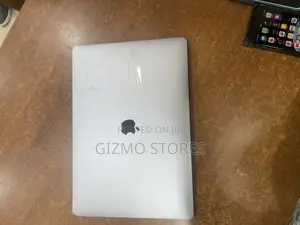 Laptop Apple MacBook Pro 2019 16GB Intel Core I9 SSD 1T