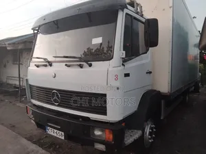 Mercedes 1117 8bolts Container Body