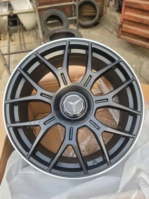 Photo - 19rim Mercedes Black Spoke