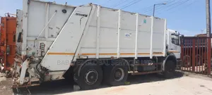 Garbage Truck