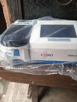 Icubio Semi Auto Chemistry Analyzer