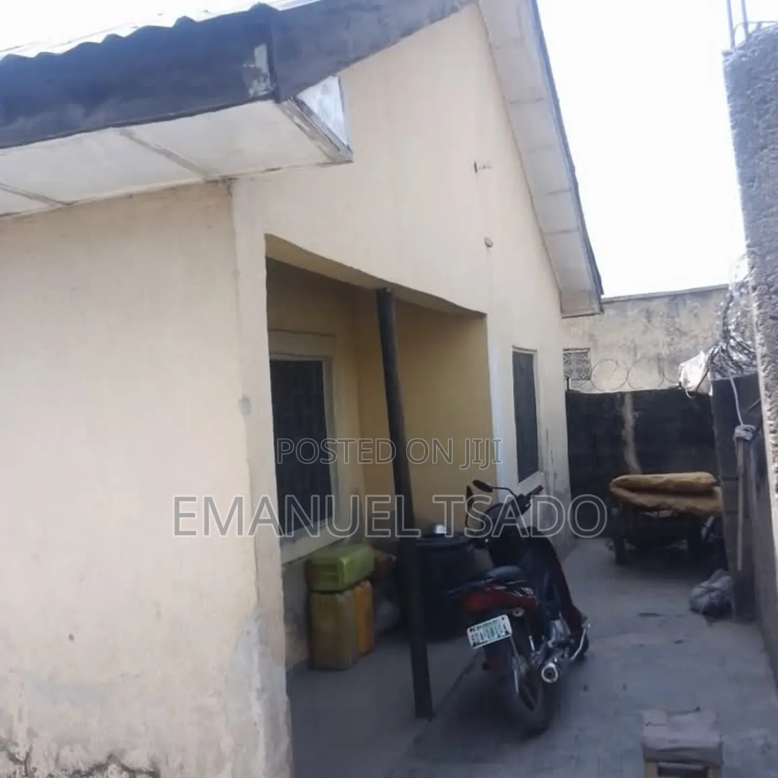 2bdrm Block of Flats in Minna for sale
