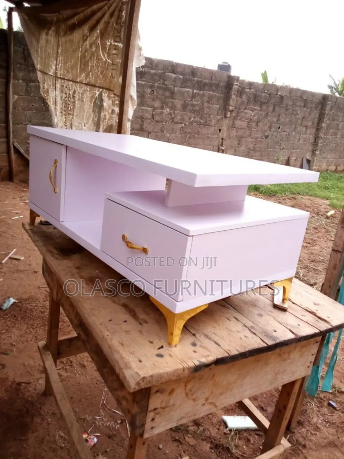 Center Table Available for Instantly Pick Up