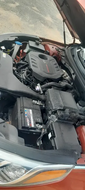 Hyundai Sonata Sport 2.0T 4dr Sedan (2.0L 4cyl Turbo 6A) 2015