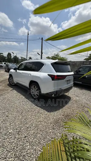 Lexus LX 2023 White