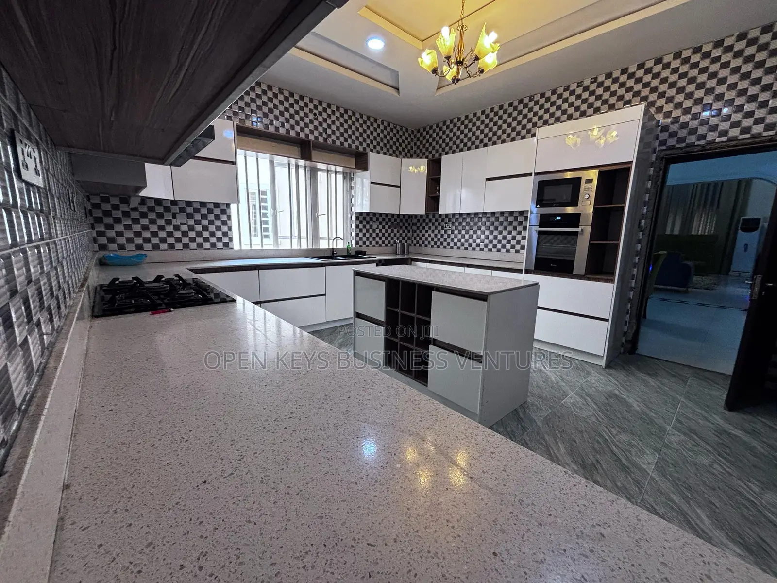 Furnished 4bdrm Duplex in New Garage, Akala Express for sale