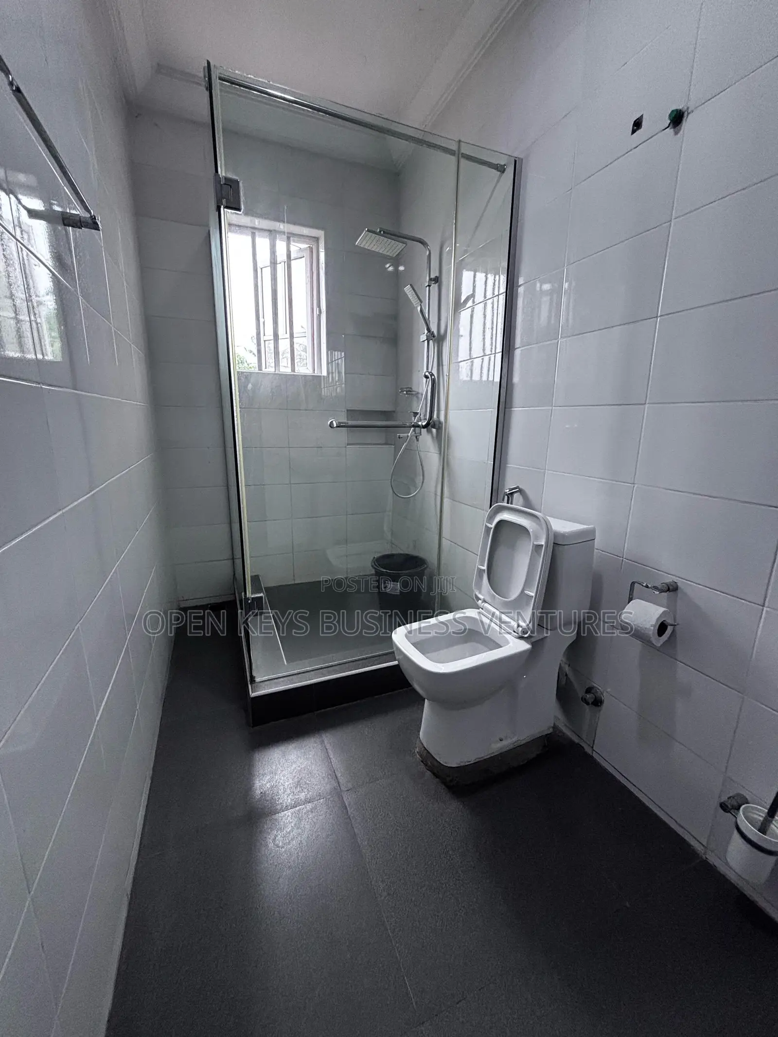 Furnished 4bdrm Duplex in New Garage, Akala Express for sale
