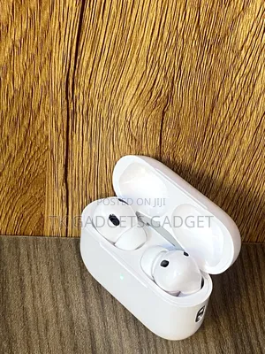 Photo - Used Apple Airpods Pro 2 Type_c With Wireless Earbuds