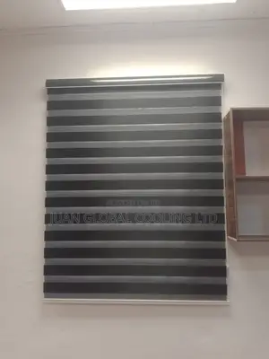 1.5 X 1.7 Window Blind