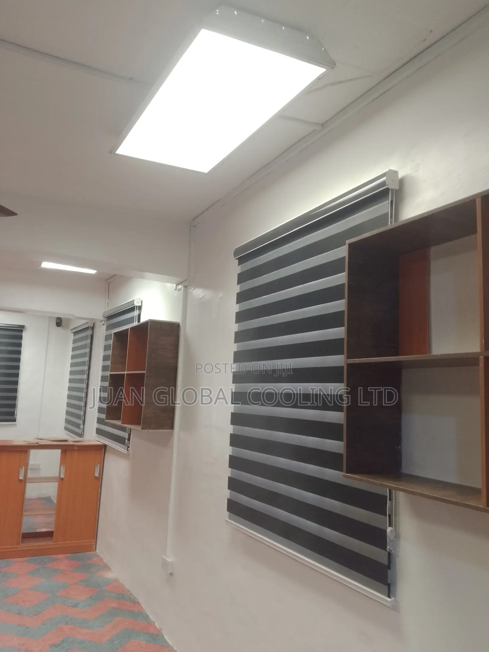 1.5 X 1.7 Window Blind