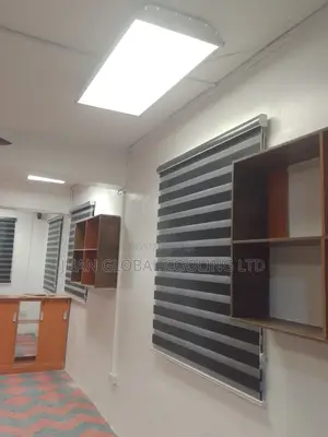 1.5 X 1.7 Window Blind