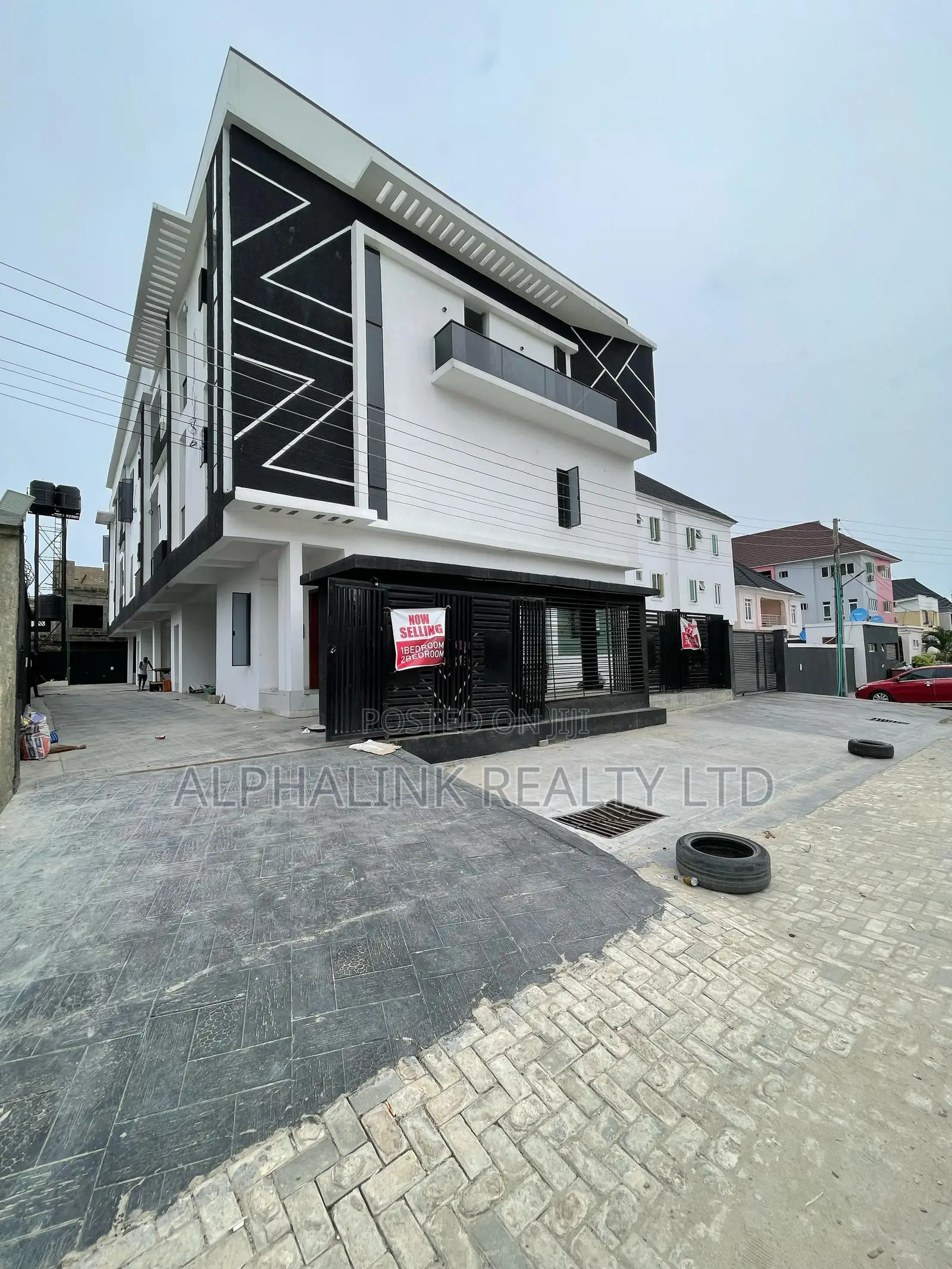 Furnished 2bdrm Apartment in Lekki Expressway for sale