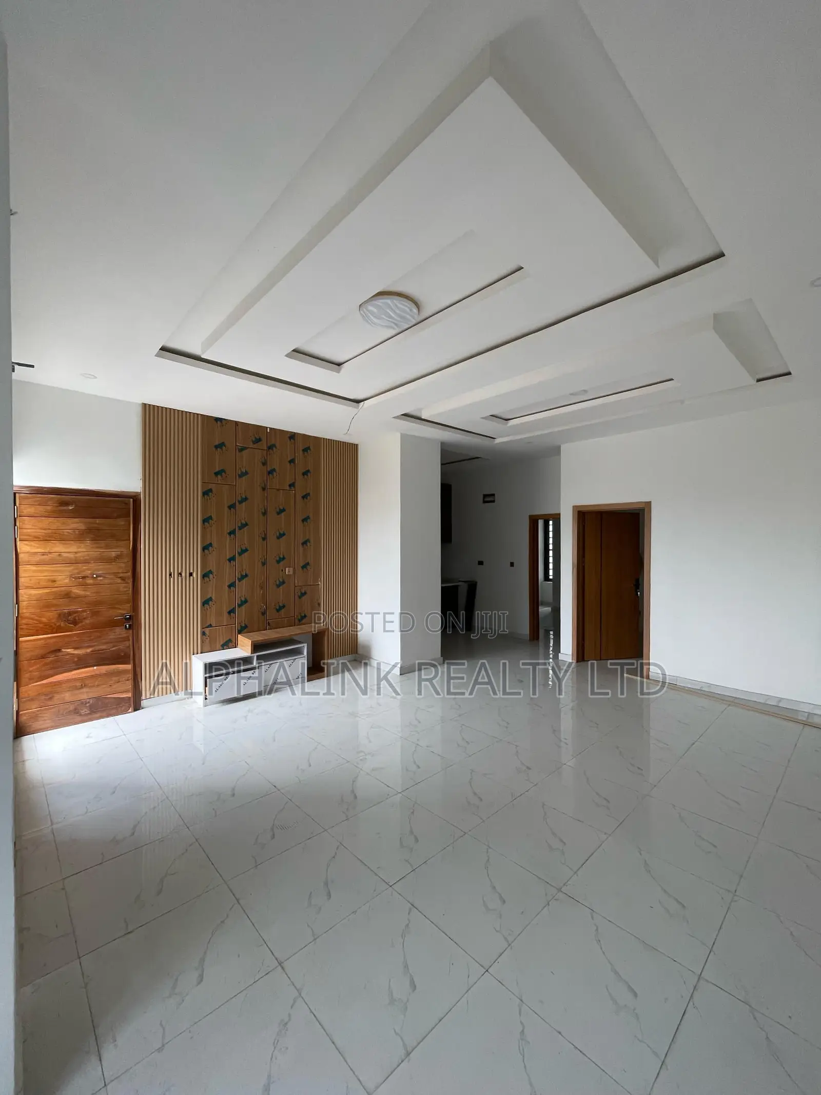 Furnished 2bdrm Apartment in Lekki Expressway for sale