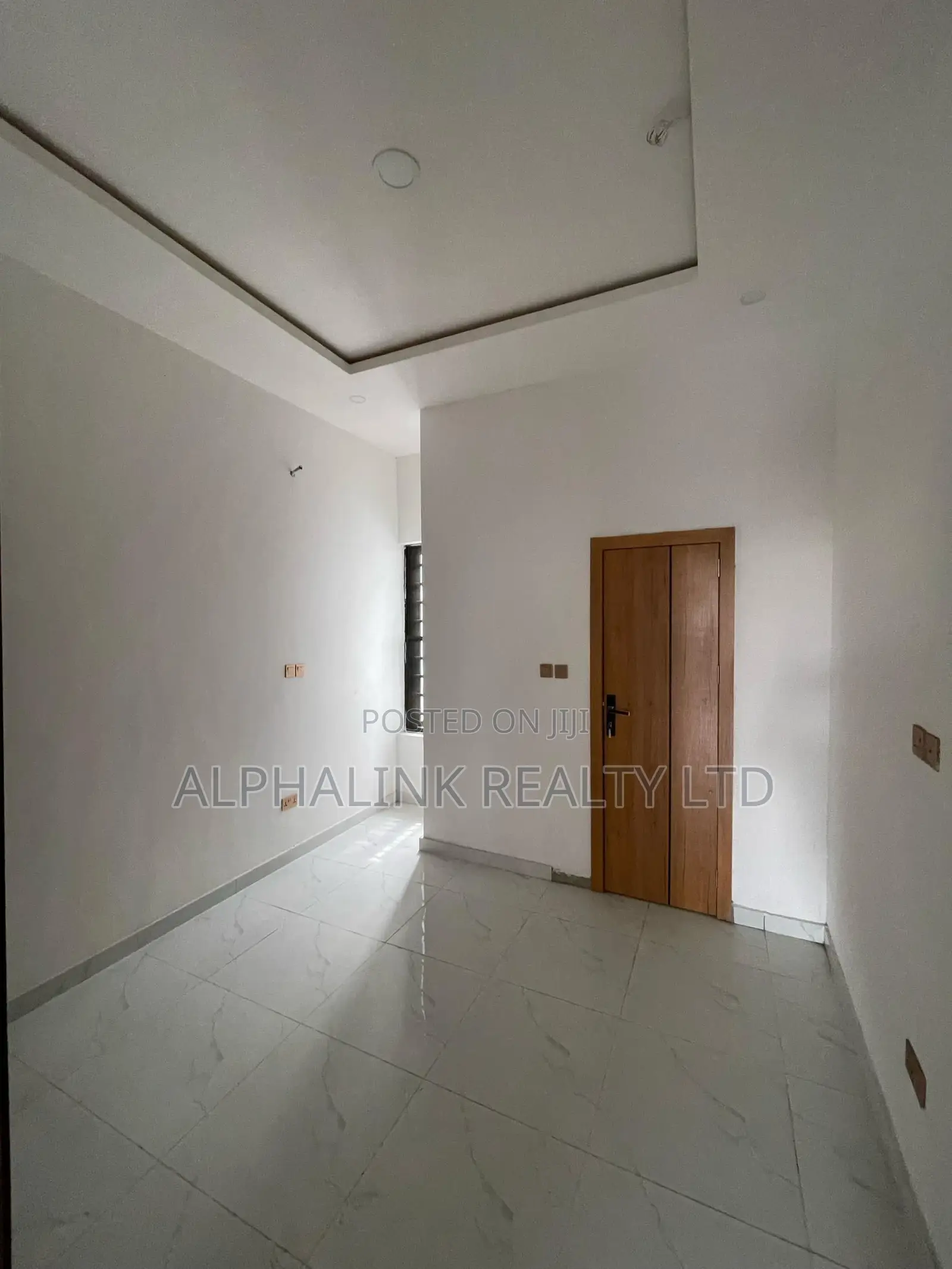 Furnished 2bdrm Apartment in Lekki Expressway for sale
