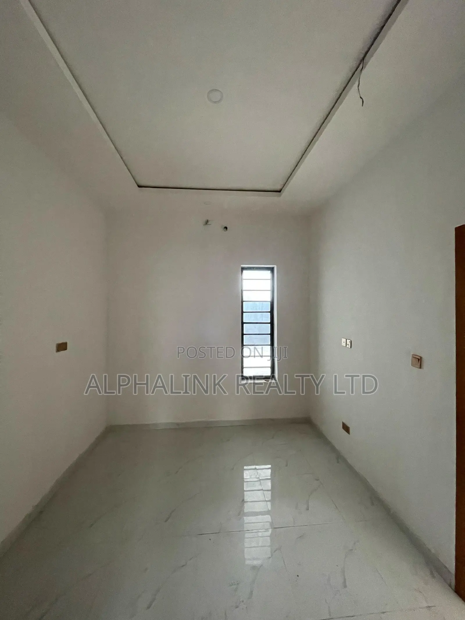 Furnished 2bdrm Apartment in Lekki Expressway for sale