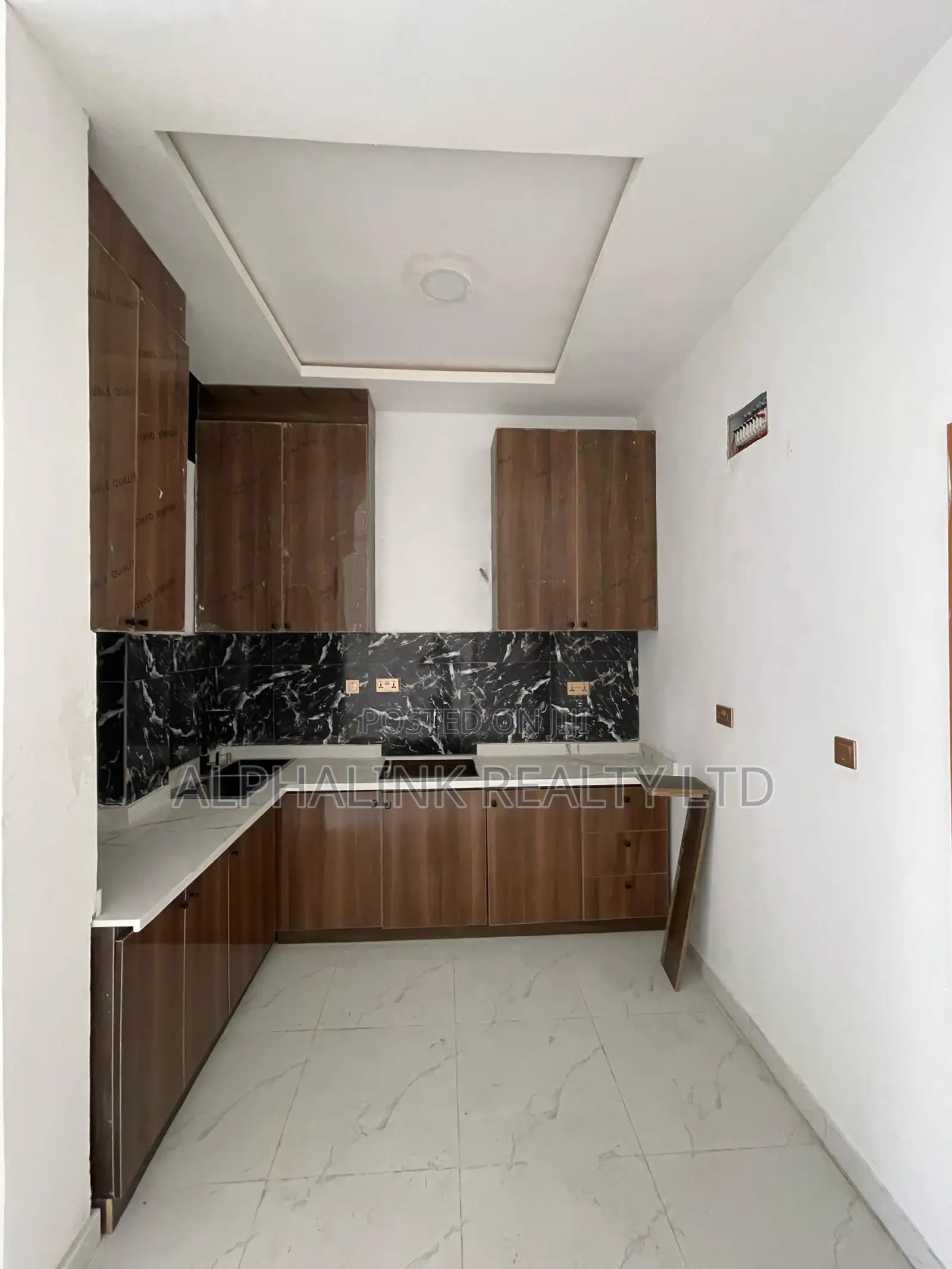 Furnished 2bdrm Apartment in Lekki Expressway for sale