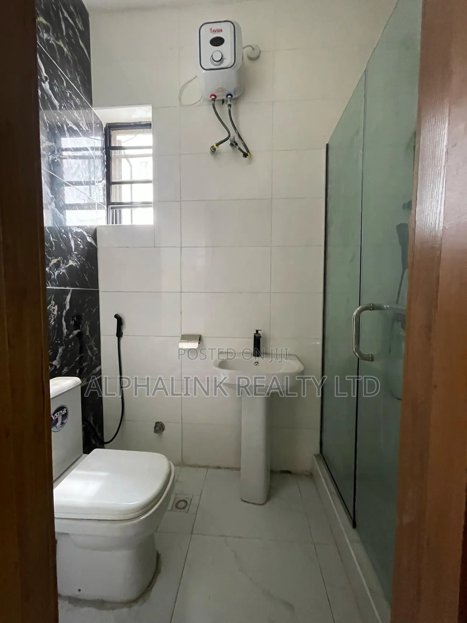 Furnished 2bdrm Apartment in Lekki Expressway for sale