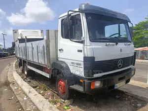 Mercedes Benz 814 Truck