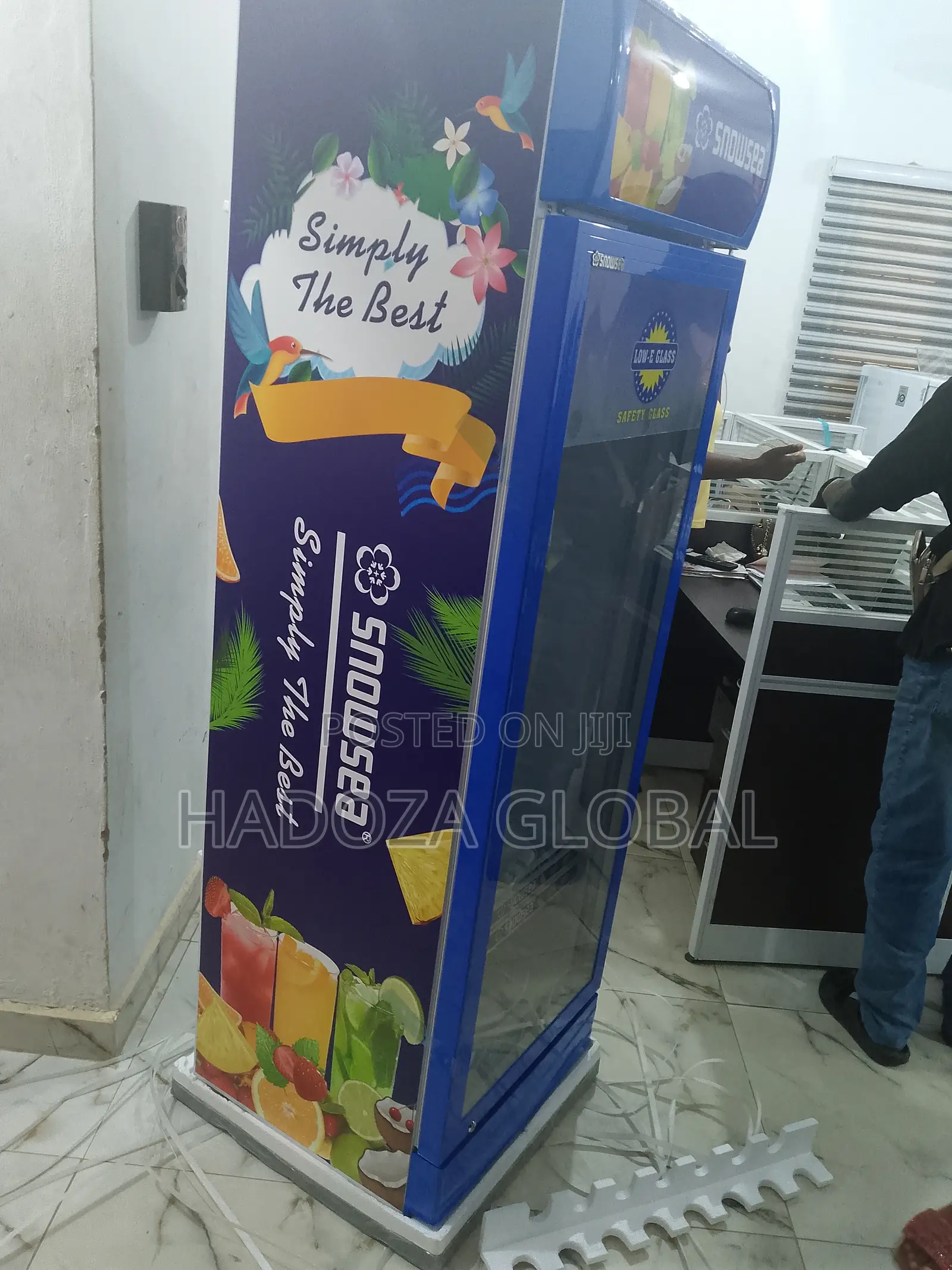 Snowsea Lc-500 Upright Fridge With Multi-layer Shelving