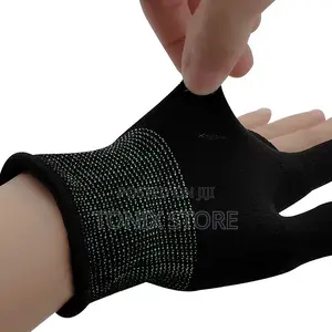 Gaming Glove for Mobile Phone