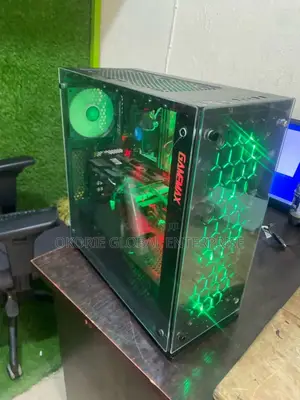 Desktop Computer Asus 16GB Intel Core I7 SSD 250GB