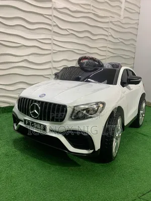 Luxury White Mercedes-Benz Gle With Bluetooth and Remote