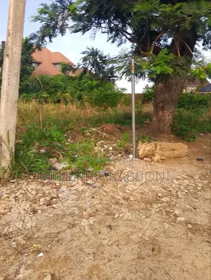 A Plot at Premier Layout at Back of Goshen Estate for 35m