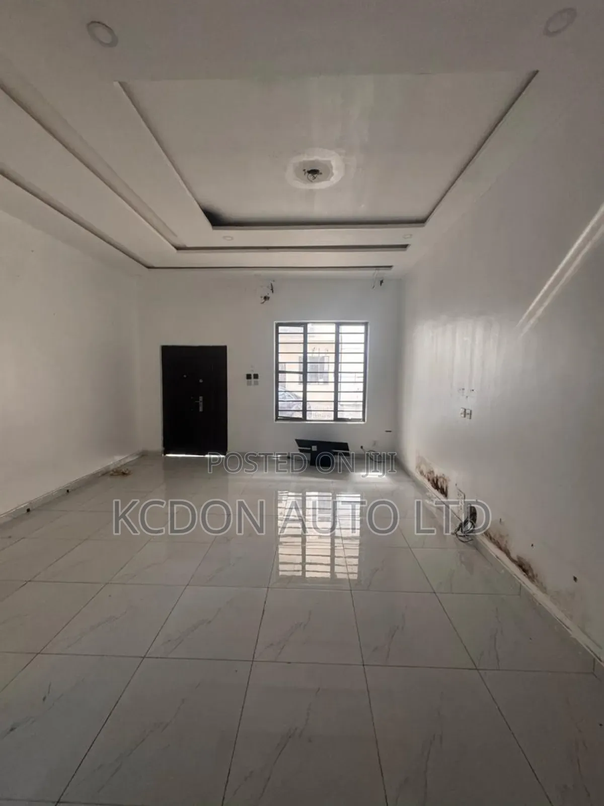 1bdrm Room & Parlour in Royal Pine, Chevron for rent