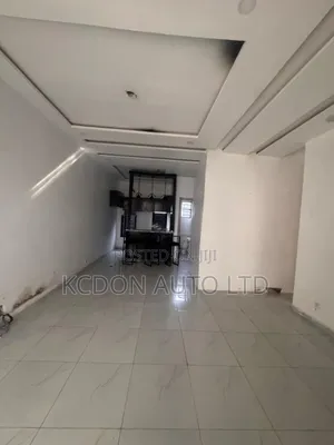 1bdrm Room & Parlour in Royal Pine, Chevron for rent