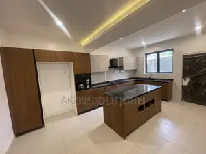 4bdrm Townhouse / Terrace in Asokoro for rent