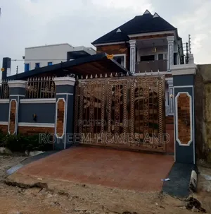 Photo - Furnished 4bdrm Duplex in Secured Estate, Egbeda / Egbeda for sale
