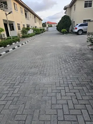 3bdrm Duplex in Sangotedo for sale