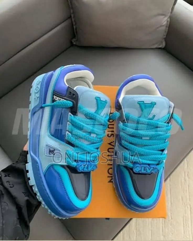 Louis Vuitton Sneakers