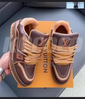 Louis Vuitton Sneakers