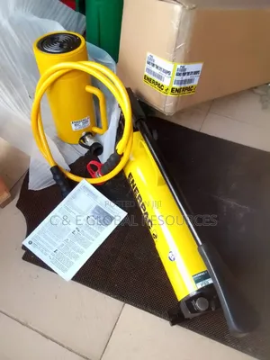 Enerpac Hydraulic Pump With Jack (Rc 506)