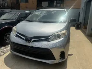 Toyota Sienna 2020 Gray
