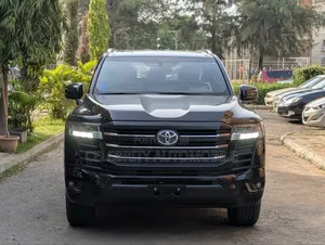 Photo - New Toyota Land Cruiser 2024 Black