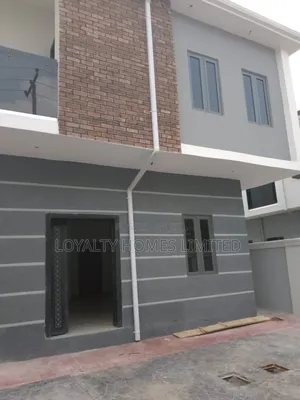 4bdrm Duplex in Ikeja for sale