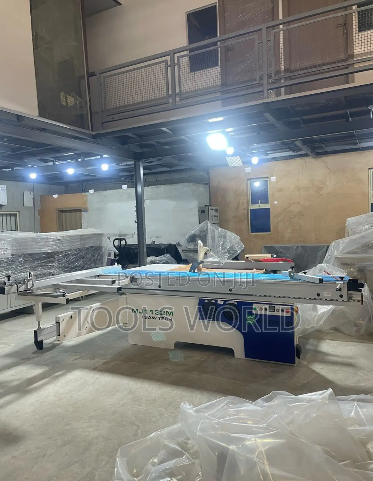 Sliding Table Panel Saw –High Precision, Power Performance