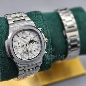 Patek Philippe Chronograph
For Men