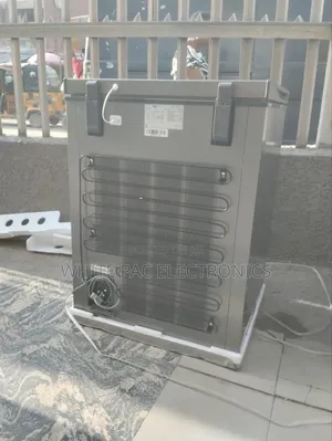 New Royal Deep Freezer 155 L Copper Low Consumption  > 1yrs