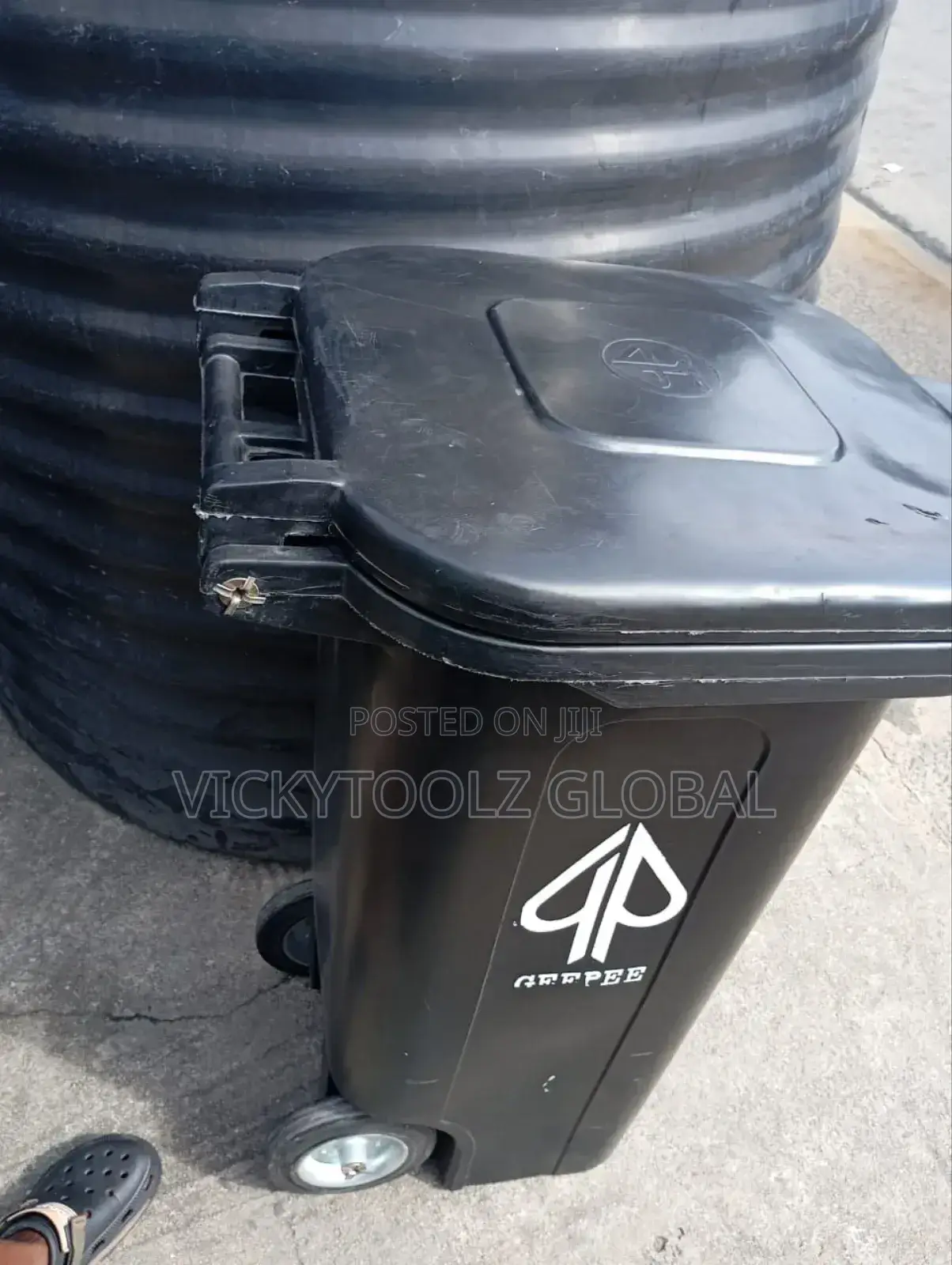 Waste Bin Geepee (1200 Litrrs)