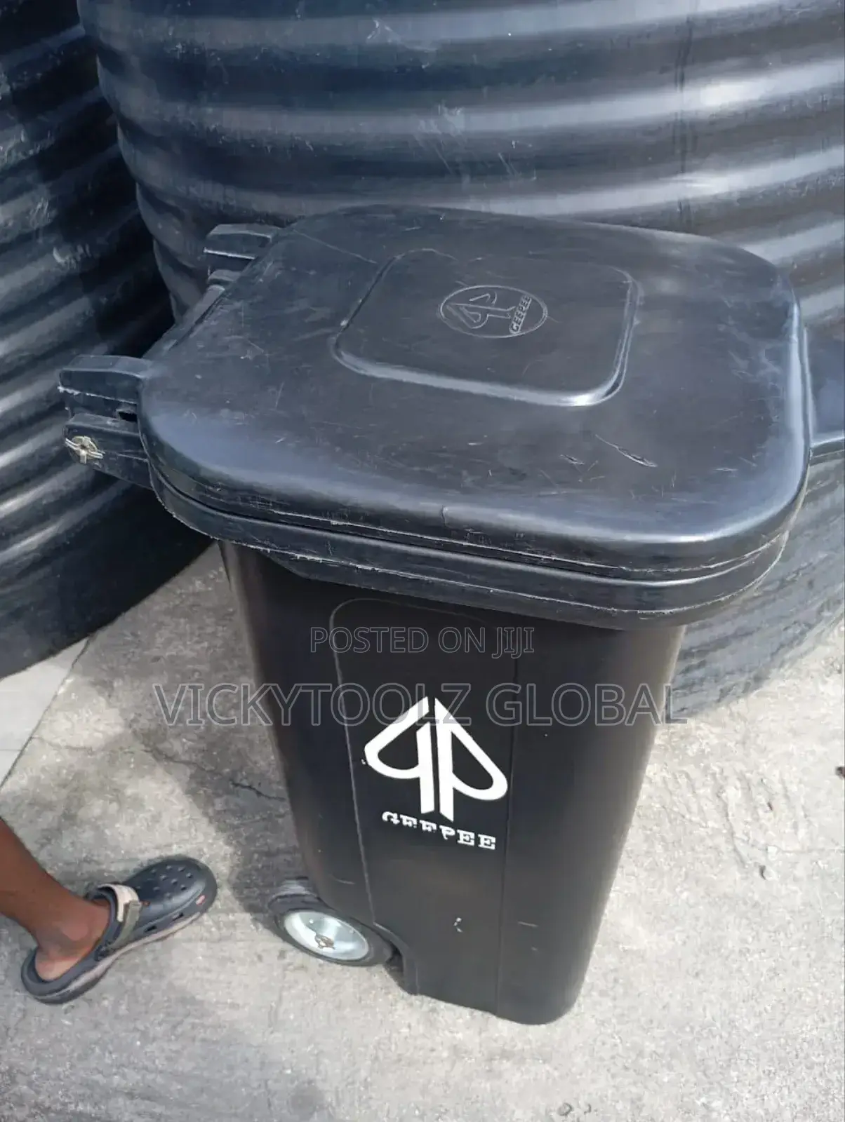 Waste Bin Geepee (1200 Litrrs)