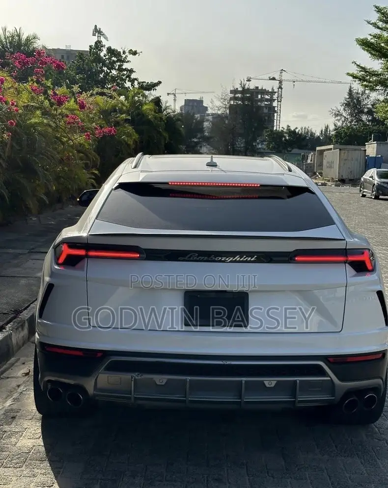 Lamborghini Urus Available for Hire