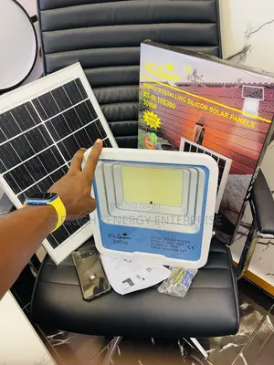 300watts Solar Flood Light Class I| Ip65 Made In China