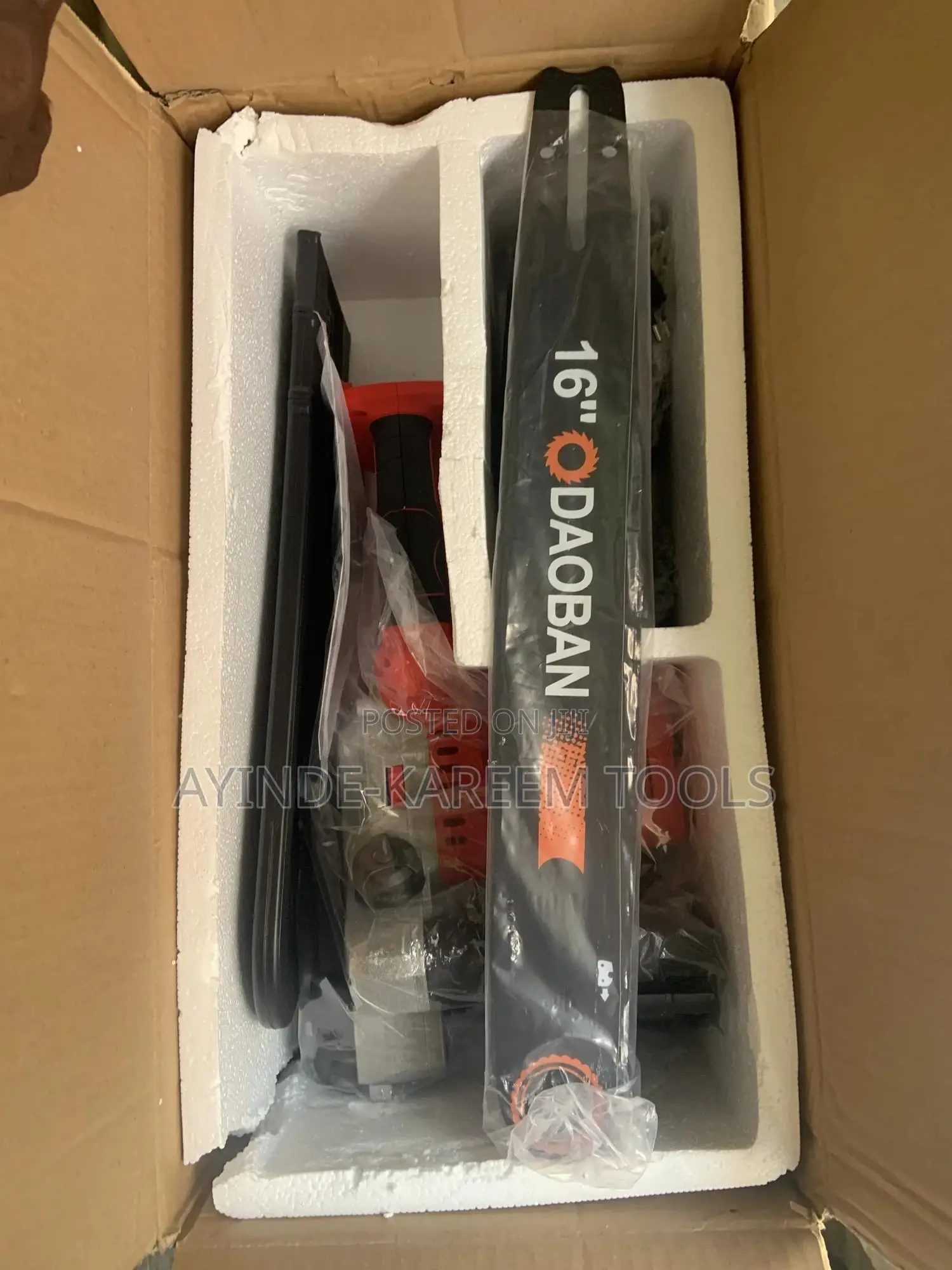 Cordless Chain Saw 16”