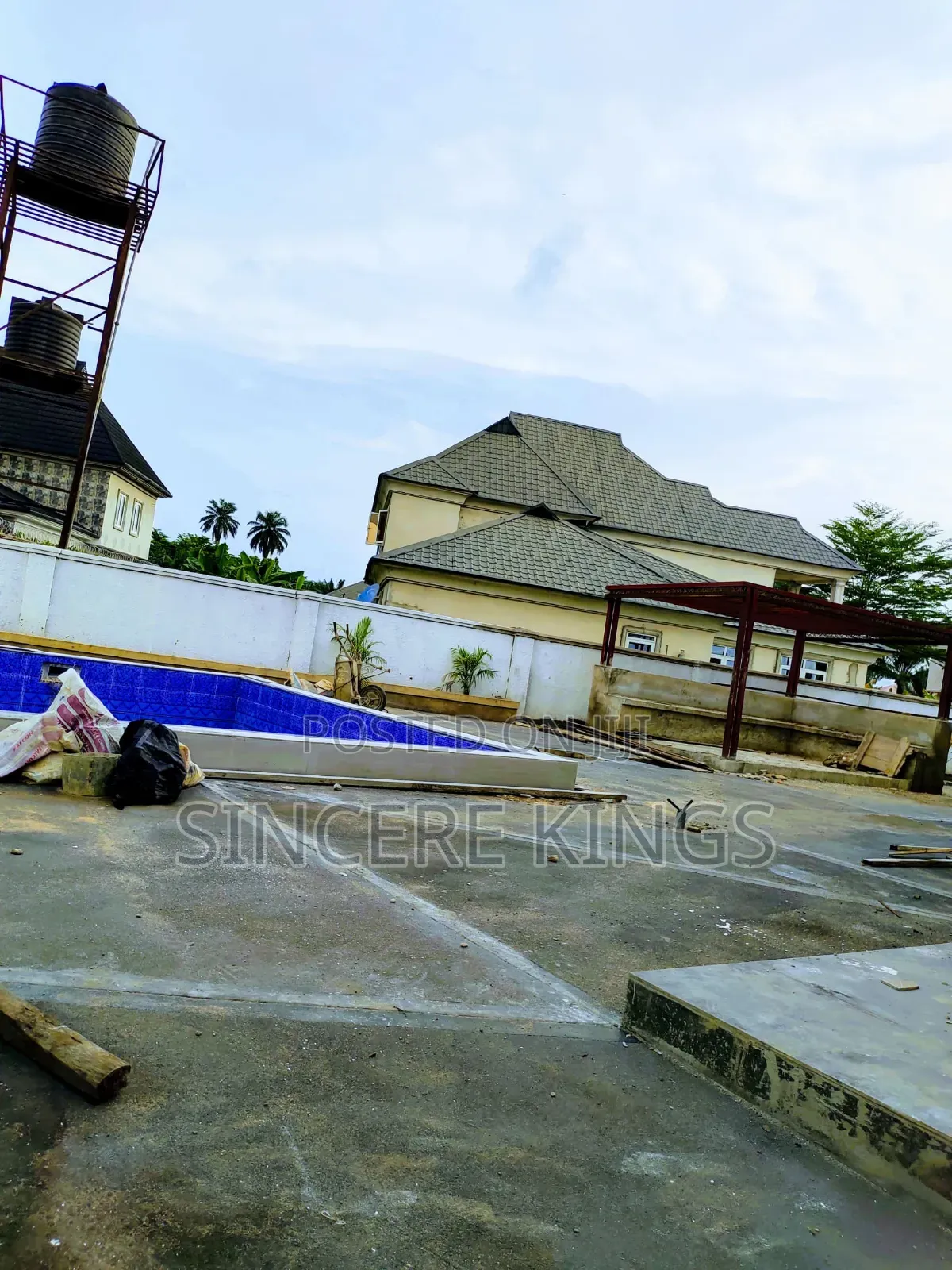 Furnished 6bdrm Duplex in Shelter Afrique, Uyo for sale